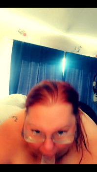 I love gaging on dick.