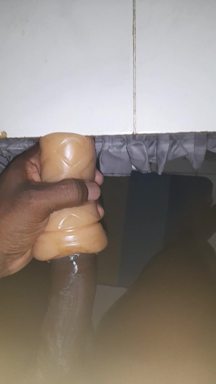 Black guy: S7 E6 따먹기