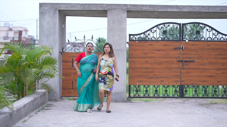 The dirty movie: Tina Nandy Visited Friend Home for Fun.