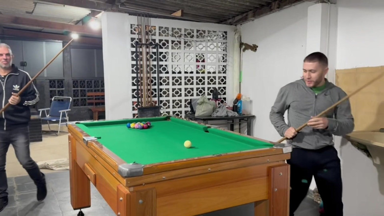 Carmona: Sr Carmona and Victor Ferraz Playing Naked Billiards