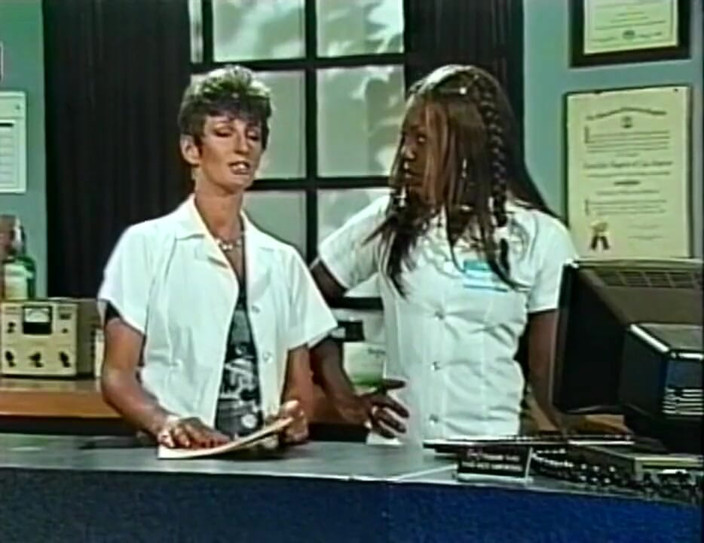 Vintage Usa: 69 체위로 핥는 흑인과 백인 쓰리섬 보지