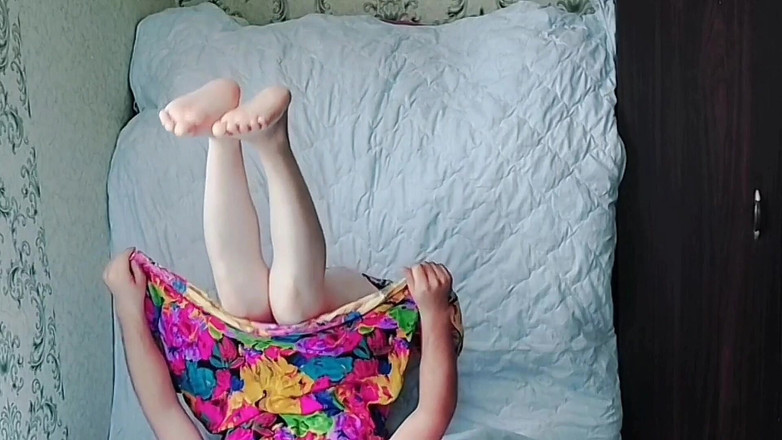 Kitty_Cross: 私はあなたの元彼よりもうまく曲げます