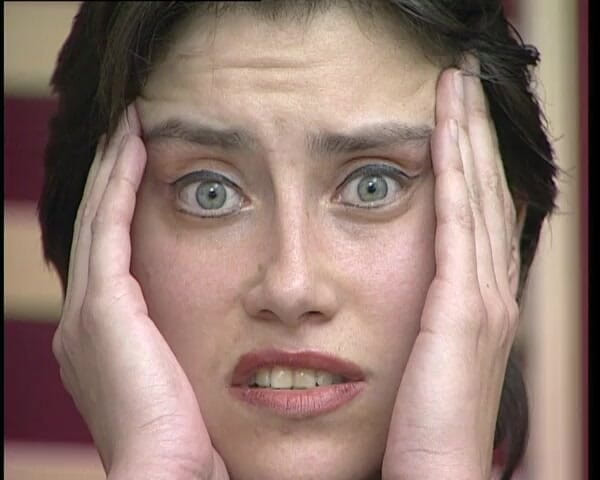 YOUR FIRST PORN: Daniela, păroasă, legată și sexy în legare soft