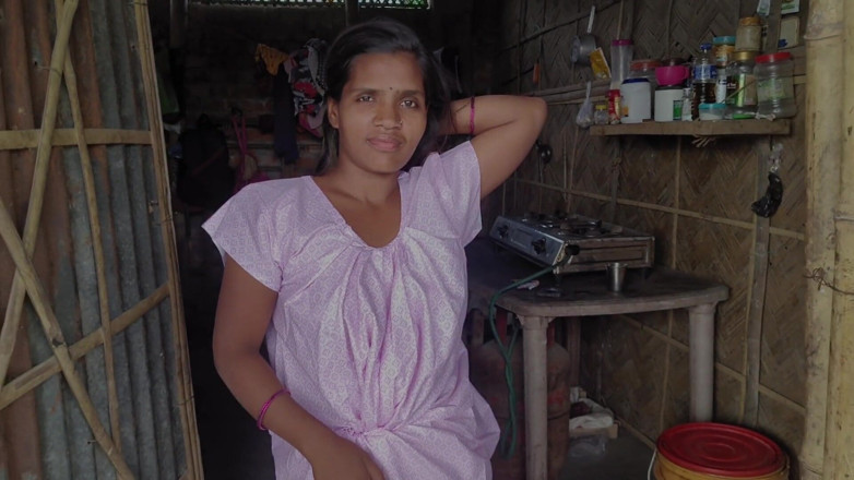 Localpron1: Video rekaman seks tante seksi india yang cantik di desa...