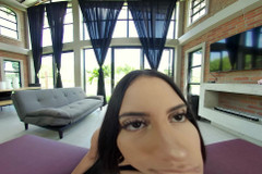 VR Latina: Hezká v růžovém