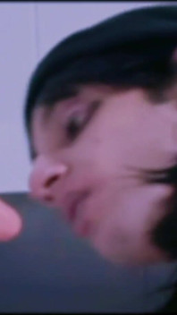 La trans goth succhia ombunny ama fare gola al cazzo così tanto che i suoi occhi continuano a rotolarsi