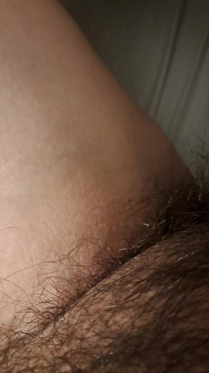 Mommy big hairy pussy: Быстрая волосатая мастурбация