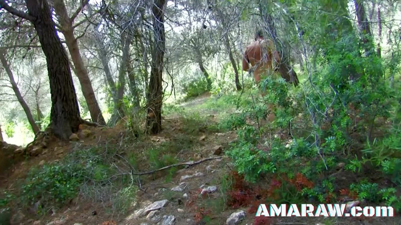 Amaraw: Büyük memeli dövmeli sürtük Damaris Leo yüze boşalmak için ormanda...