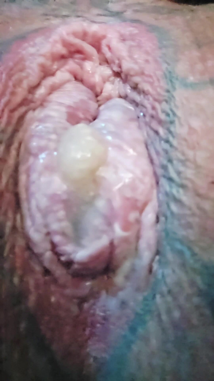 Ryan743: Pantatku dientot habis-habisan sama butt plug selama 12 jam!