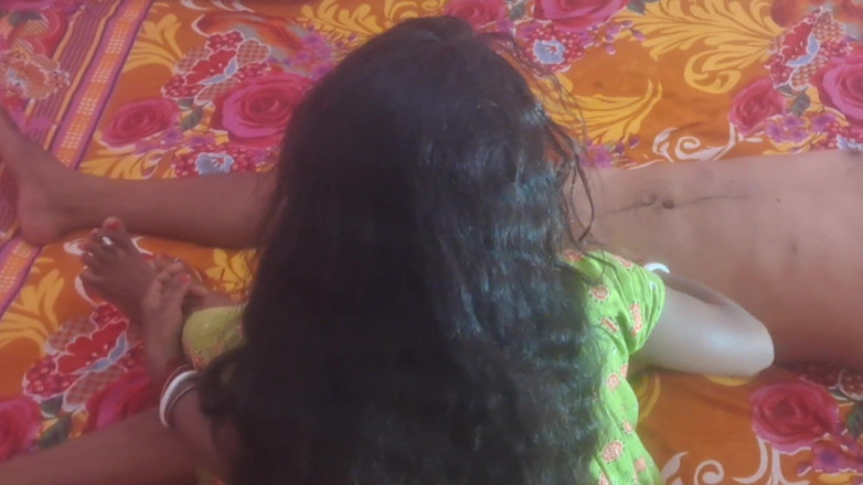 Trilokinath: Eu lendo livros com minha meia-irmã e acabamos fodendo até...