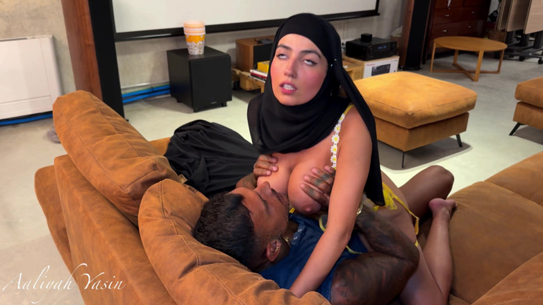 Aaliyah Yasin: Istri muslim selingkuh dari suaminya sama cowok italia