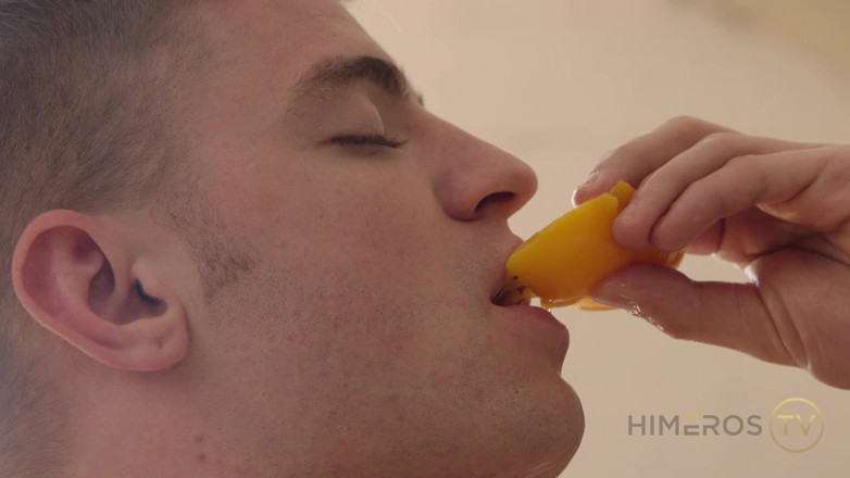Himeros.tv: The Peach Scene