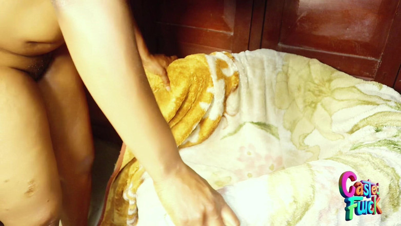 Casted fuck: Pantat eboni hitam panas dikongkek kote hitam besar