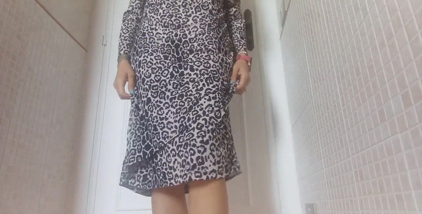 savannahamatoriale: Этот сестренка выглядит мужеливой, но она ДС! На самом деле она действительно любит член