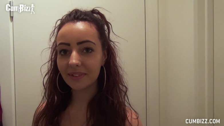 Cumbizz: Teen bambi dutch never seen so much cum in her...
