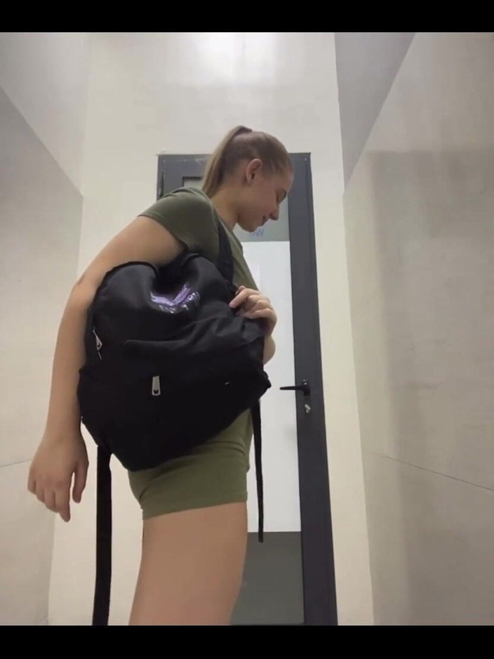 JuiceLussie: 极端手淫如此热辣