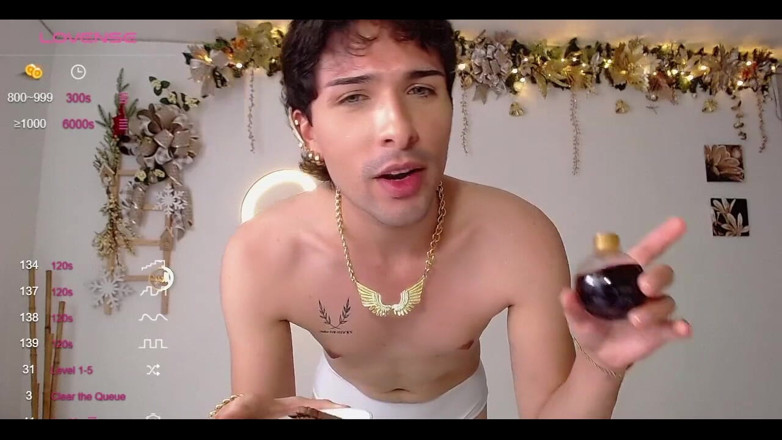 Diego_latinboy: Beverage and Cookies to Celebrate