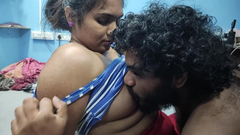Vaishnavysharunraj: Nevlastní sestra Odstranění a sání sexy prsou
