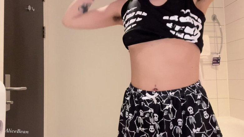 Alice Bean: Coleção de voyeur no chuveiro