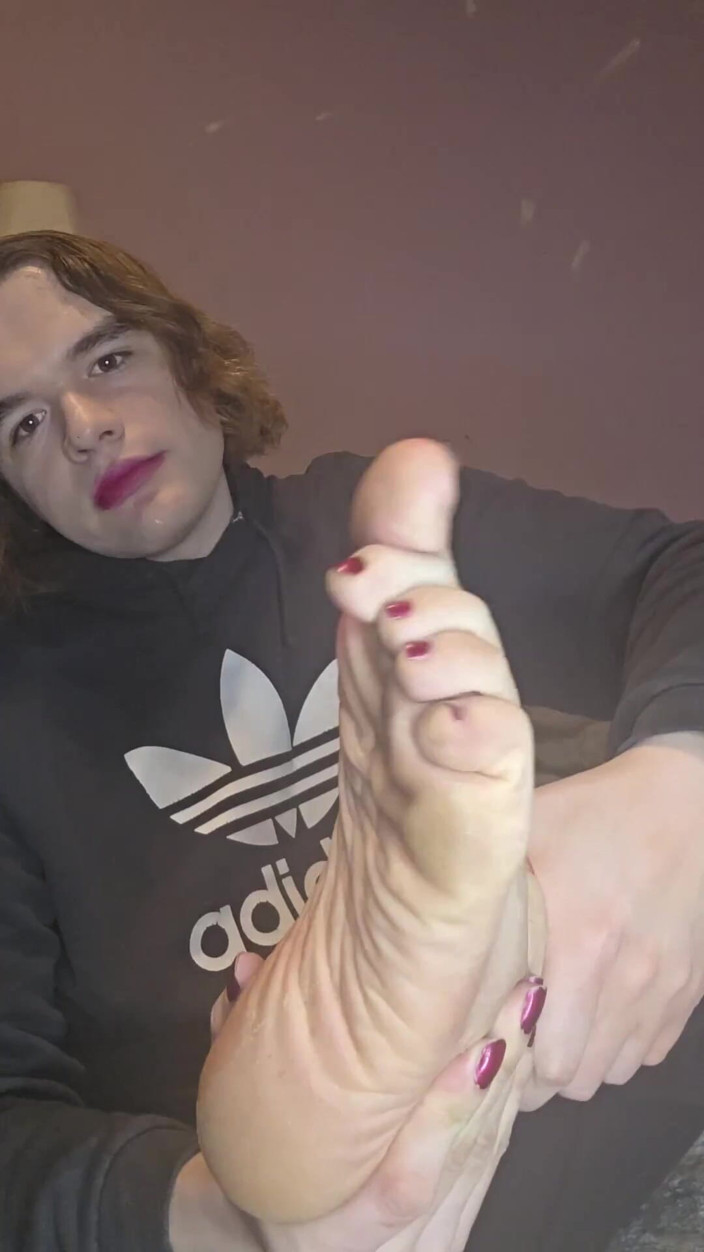 Miss Dimples: Worshiping My Own Feet!