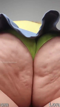 Buxom Sunshine