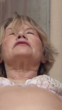 Frenchg grannie porno yıldızı tarafından sikiliyor