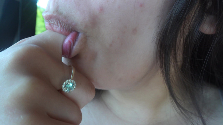 AmayaMori: Istri india pinay lagi asik masturbasi memeknya sambil mainin memeknya...