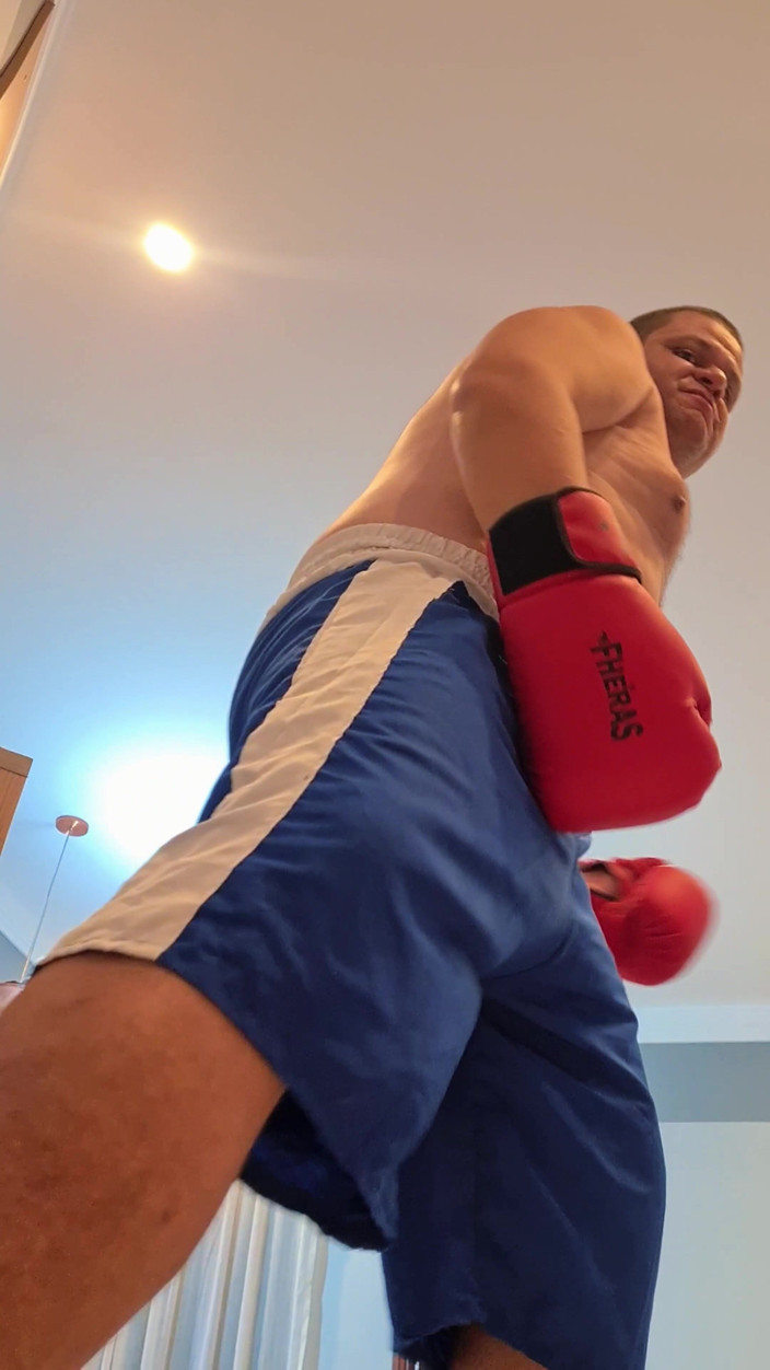 Punchbagplz: POV ノックアウト:君は彼のために来た...でも俺と向き合った