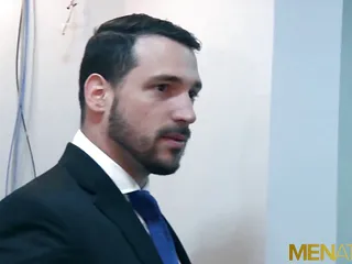 Menat Play: MENATPLAY - Hunk in suit Enzo Rimenez barebacks Denis Vega