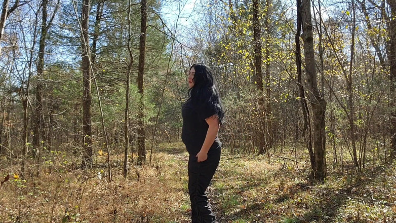 Julia Ryan: Big Bassy Farts on My Nature Walk