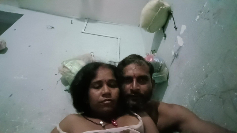 BlondAtom63: インドのバービー 夫 妻