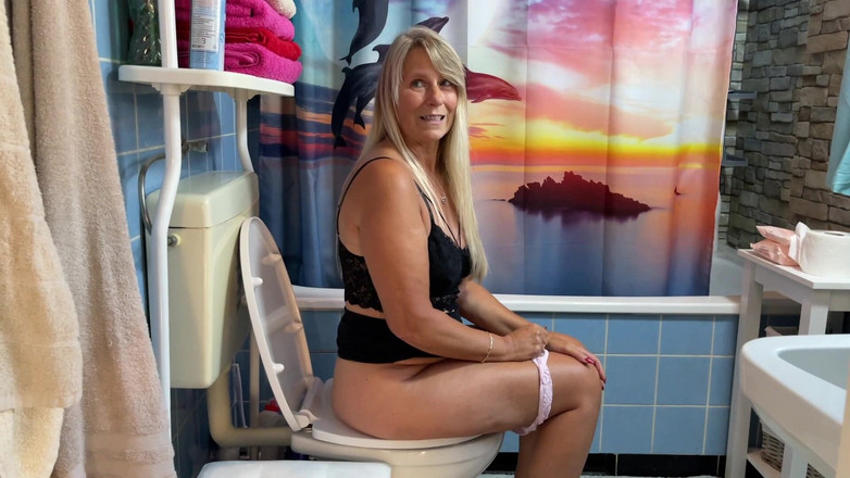 SweetSusi: Toalettprat med flickvän