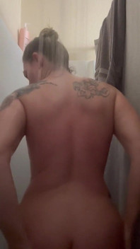 Swinger MILF Showers & Masterbates