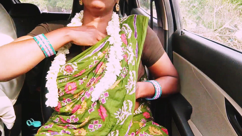 Telugu honey lips: Telugu madrastra en el coche con hijastro
