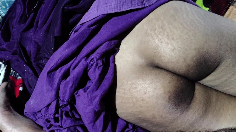 Hot bhabi gold: 印度热辣人妻的紧致阴户操印地语性爱，美丽的印度德西 bhabi