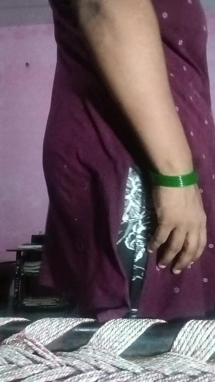 Dimple Romantic: Bhabhi Video