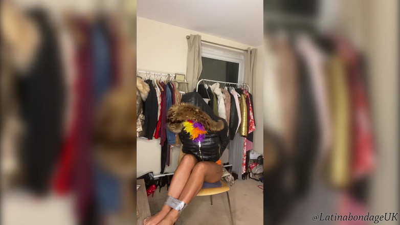 Latina Fetish: Latina em Fur &amp;Parkas (parte 2)