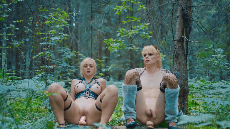 FrinaXXX: Synchro selffuck