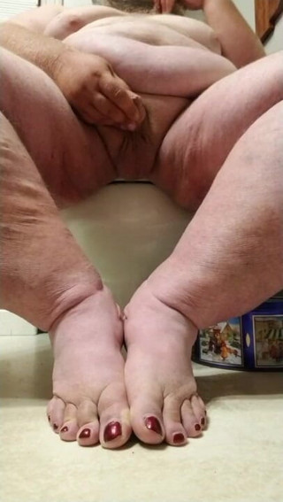 Chubby Bear: Glazed my feet