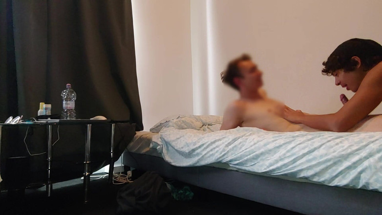 LeoTeenLatinos: Murid austria ngasih aku sperma perawannya - "seb maierr"