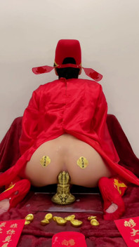 Twink Азіатський хлопець, новорічне шоу