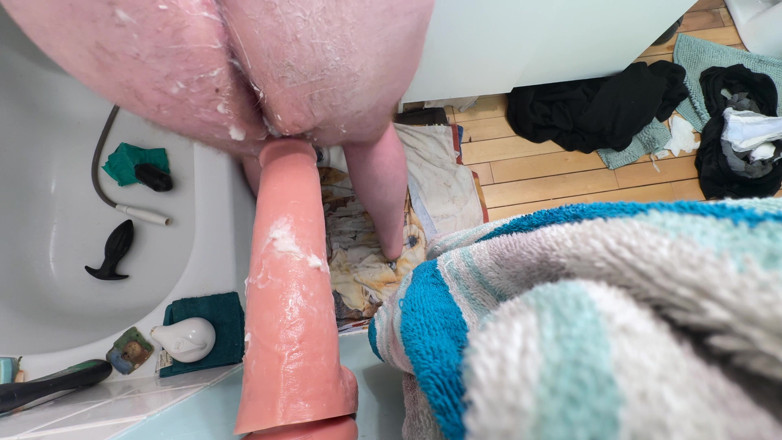 Charlieboy69: Знову катається на величезному 15-дюймовому члені короля