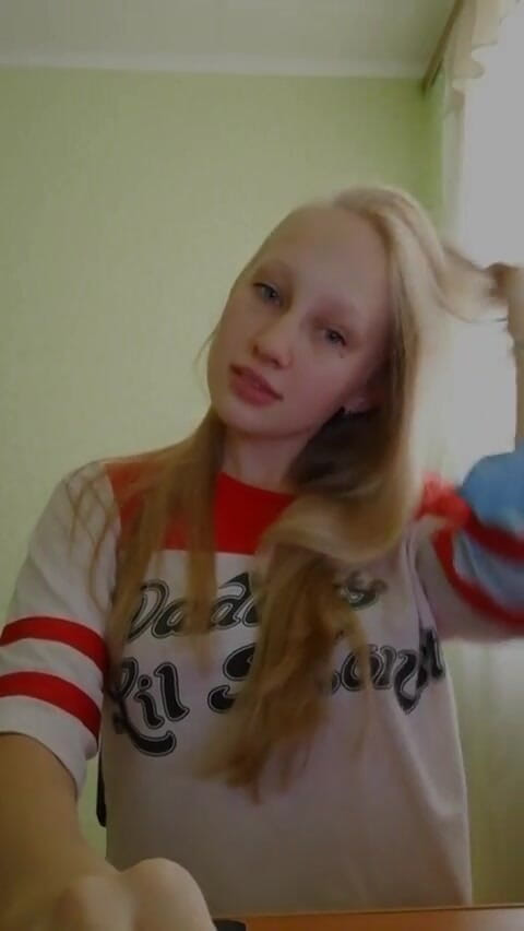 Meri-Mouse: Детка играет с киской и заканчивает в конце