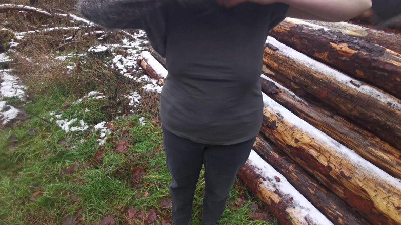Bouncy Tits Action: Titslapping at the Railway