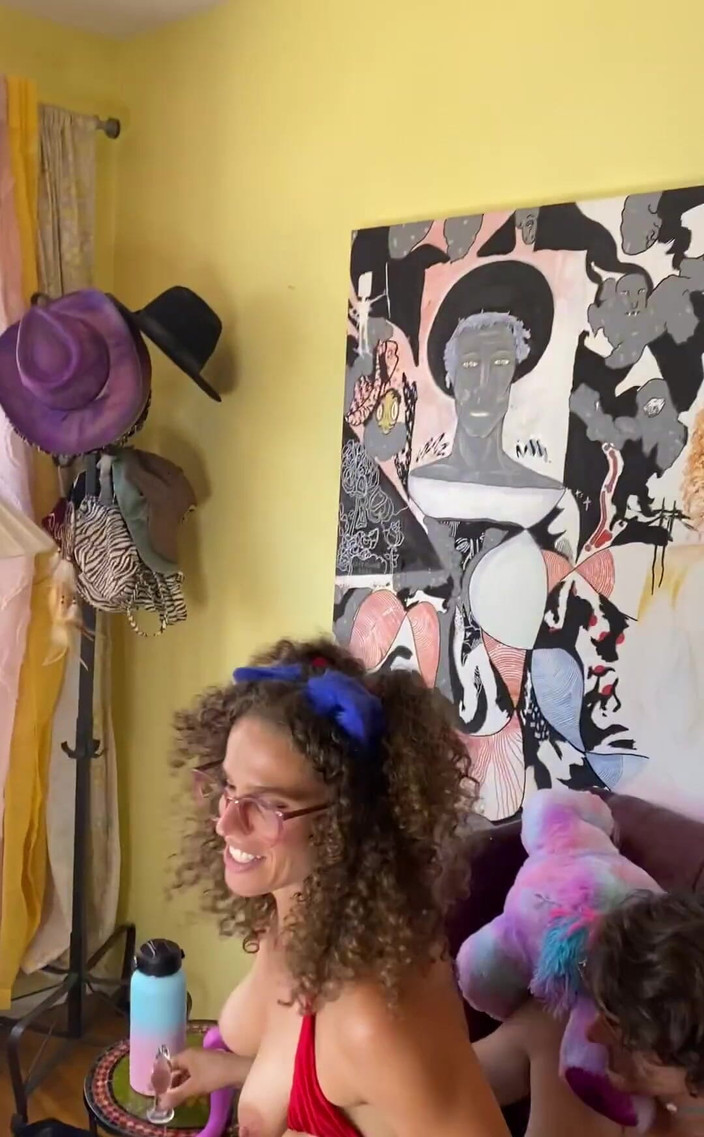 VibeWithMommy: 항문!!!! 우리의 마지막 애널 모험에 대한 좀 더 가까이서 개인적으로 볼 수 있습니다! 와우.. 이것은 아직 우리의 최고의 애널 비디오 중 하나입니다! 무엇