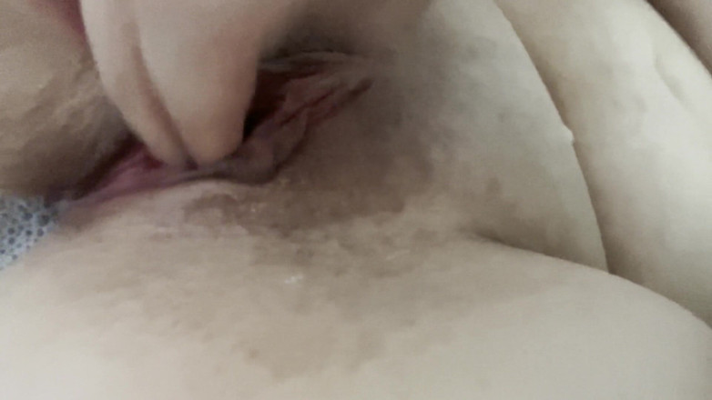 Licking beauty: Rasieren muschi fingern muschi anal fingern badewanne feuchte muschi