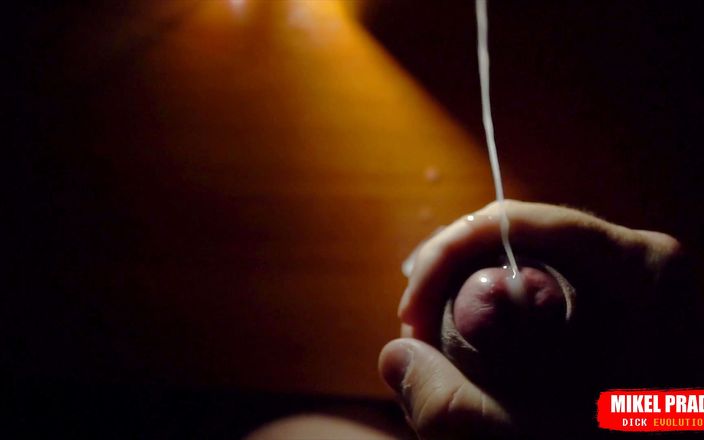 Paradox Prado: Розбризкування сперми в уповільненій зйомці