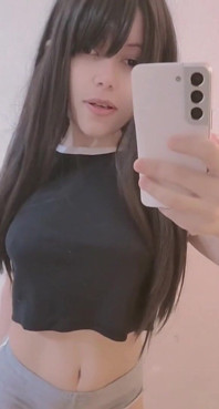 Fată amatoare reală care se masturbează