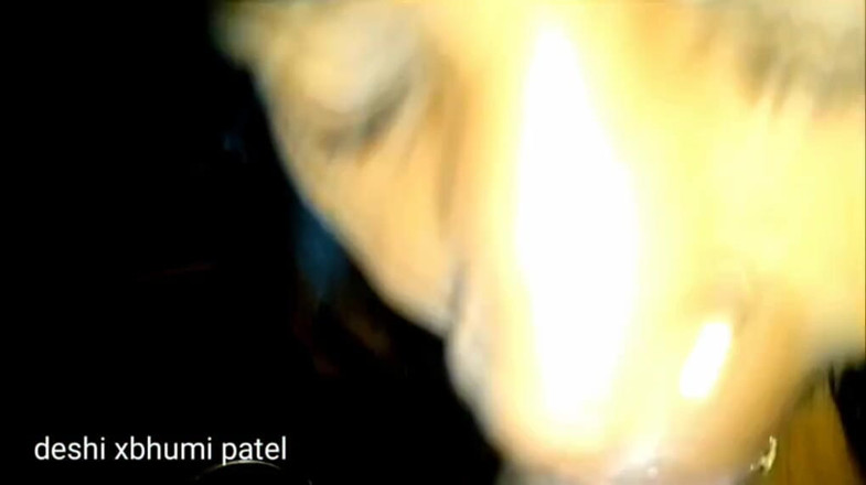 Deshi xbhumi patel: Il primo video di sesso di desi bhabhi