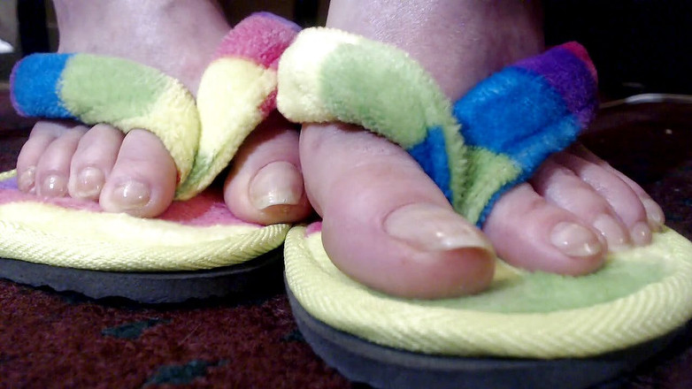 Abby Anna: 天然长脚趾甲人字拖